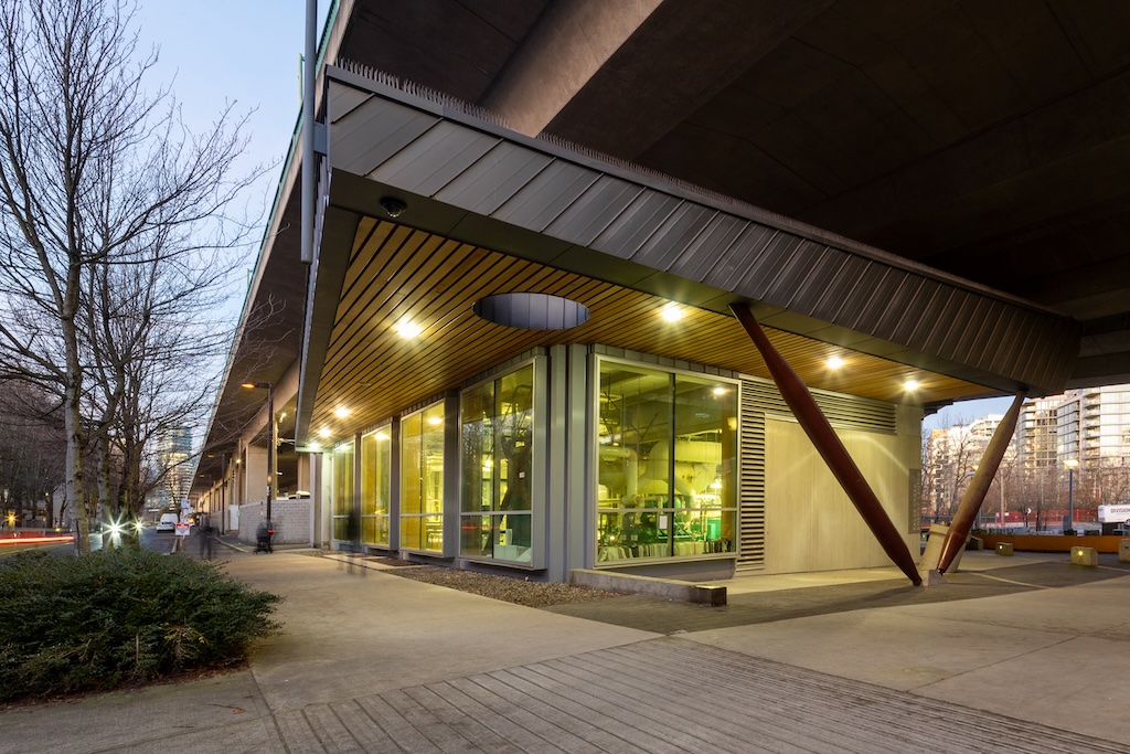 FCEC-LCE – Exterior, west side
