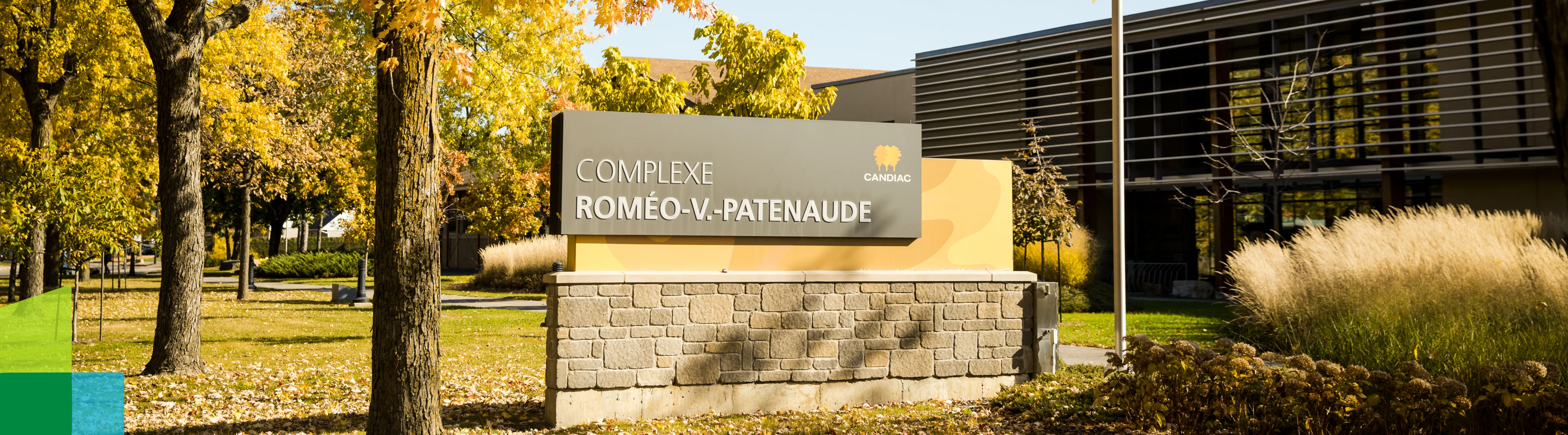 Photo of a sports complexe in Candiac, Quebec